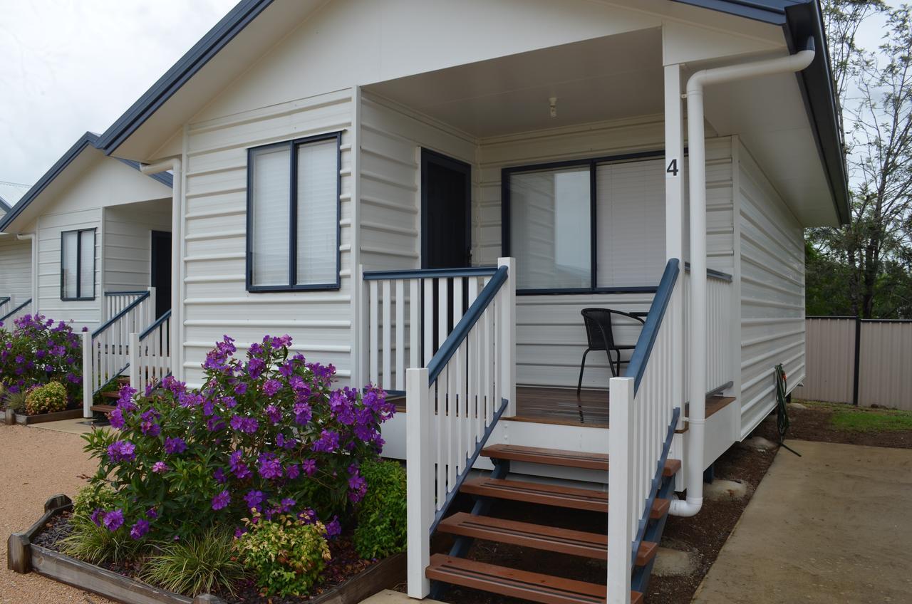 Wondai Accommodation Units And Villas Buitenkant foto