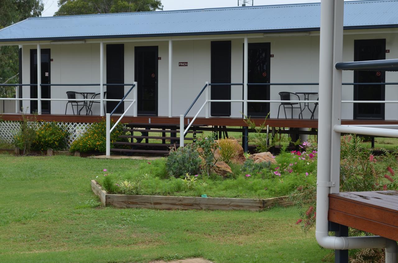 Wondai Accommodation Units And Villas Buitenkant foto