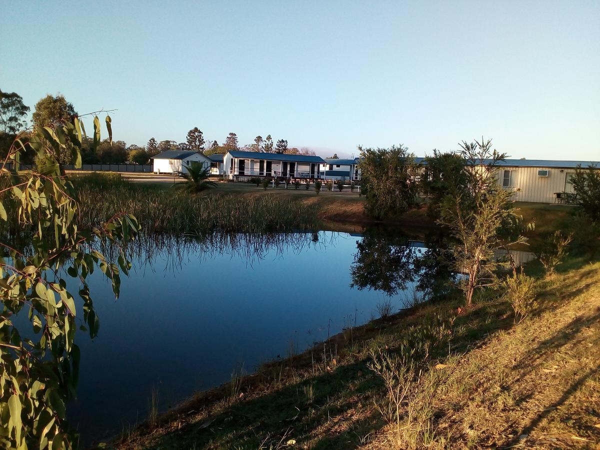 Wondai Accommodation Units And Villas Buitenkant foto